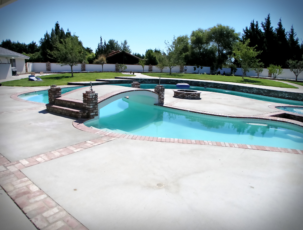 Why Hiring a Professional Pool Service Company is a Great Option